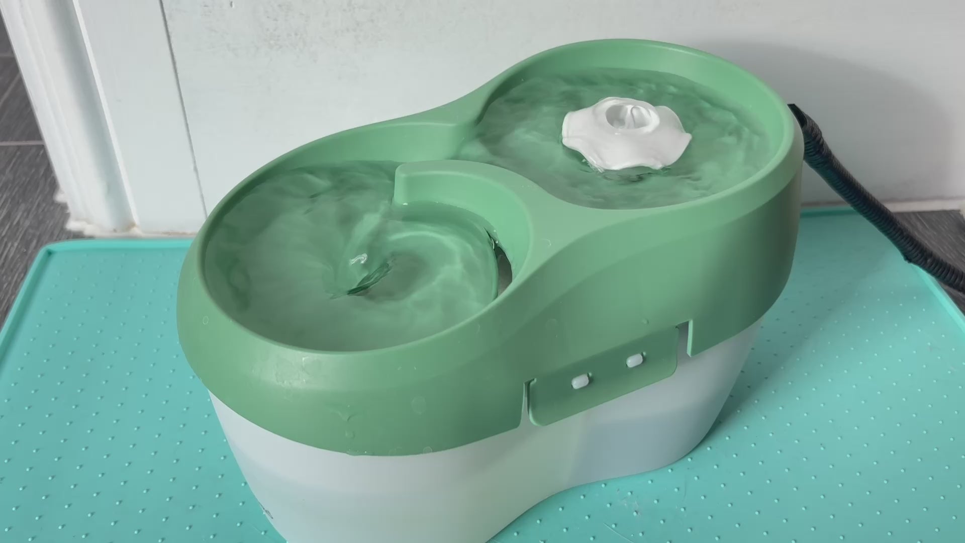 Cat H2O Tornado (FREE bonus pack of 3 filter pads included)